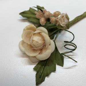 https://www.confettiebomboniere.com/images/thumbs/300_300/bomboniere/pick-rosellina-avorio-83d8865e.jpg